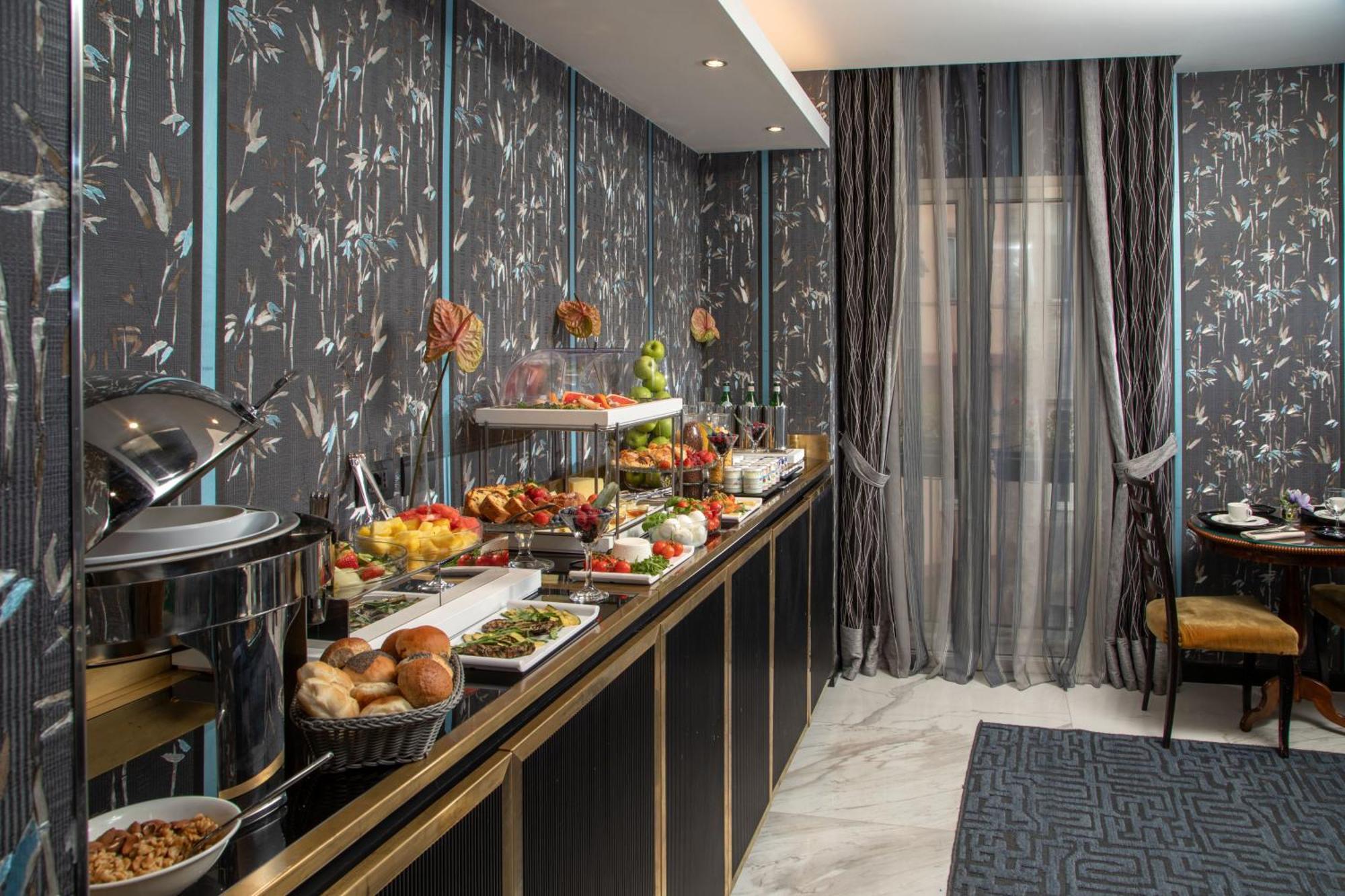 The Inn At The Spanish Steps Luxury Collection - Mario De' Fiori Home Roma Exterior foto